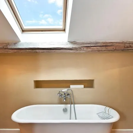 Ref 35 - Center - Duplex For Rent Cannes