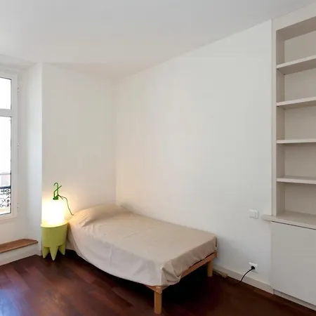 Ref 35 - Center - Duplex For Rent Apartment *